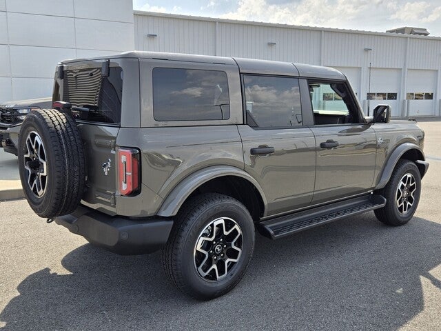 2026 Ford Bronco Outer Banks®