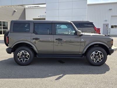 2026 Ford Bronco Outer Banks®