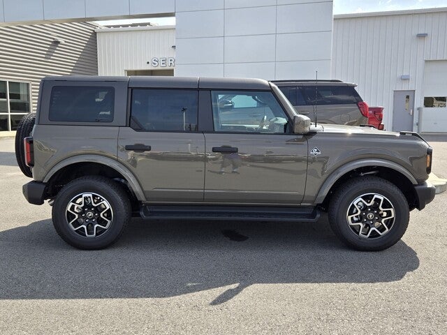 2026 Ford Bronco Outer Banks®