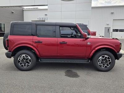 2026 Ford Bronco Outer Banks®