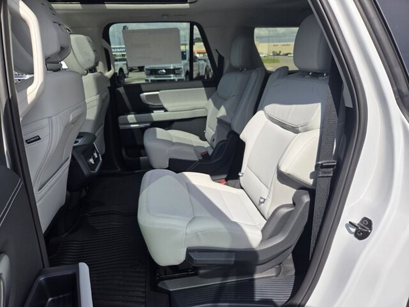 2026 Ford Expedition MAX Platinum®
