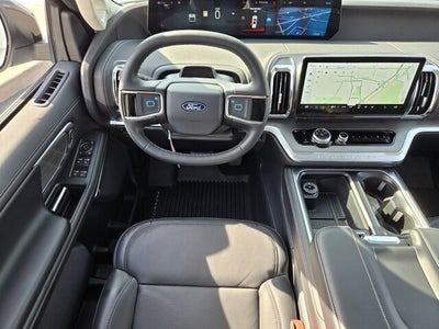 2026 Ford Expedition Platinum®