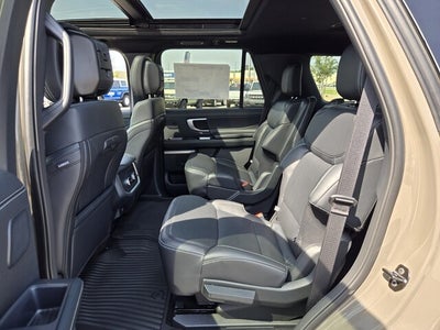 2027 Ford Expedition Platinum