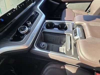 2025 Ford Expedition Platinum®