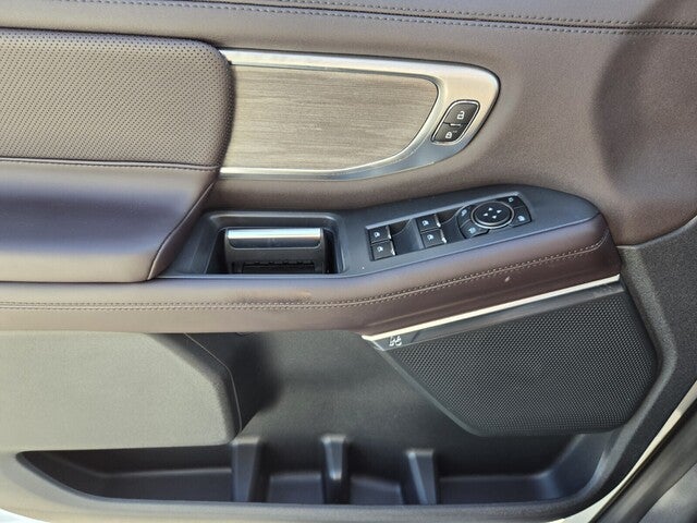 2025 Ford Expedition Platinum®