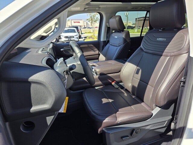 2025 Ford Expedition Platinum®