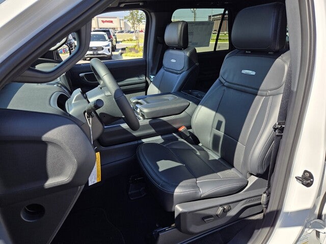 2025 Ford Expedition Platinum®