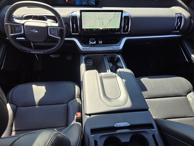 2025 Ford Expedition Platinum®