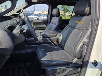 2025 Ford Expedition TREMOR®