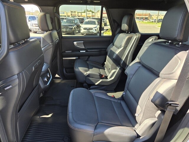 2025 Ford Expedition TREMOR®