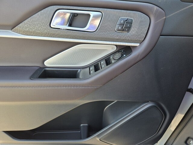 2027 Ford Explorer Platinum™