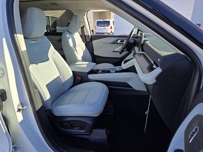 2026 Ford Explorer Platinum™