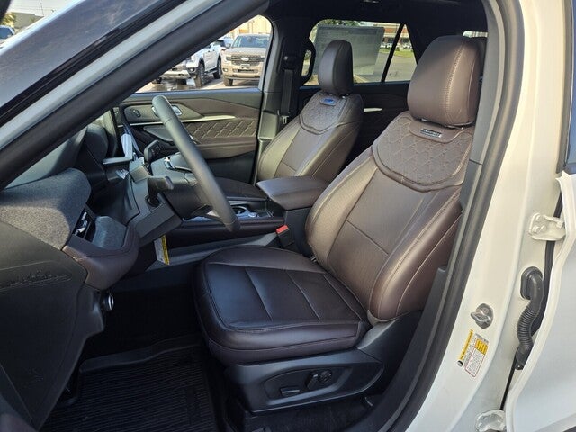 2027 Ford Explorer Platinum™
