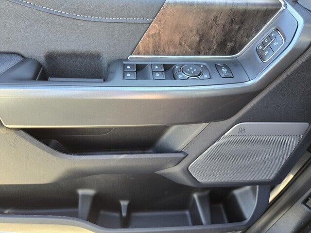 2027 Ford Super Duty F-250® Lariat®