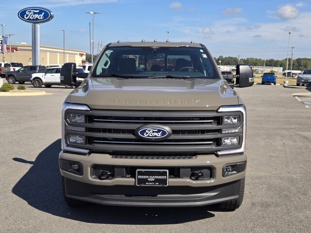 2027 Ford Super Duty F-250® XLT