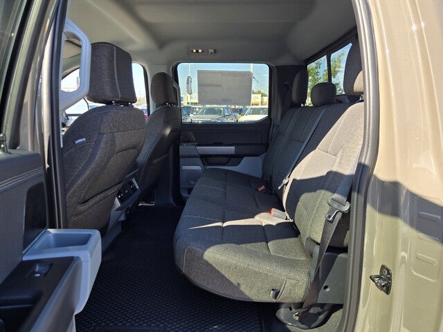 2027 Ford Super Duty F-250® XLT