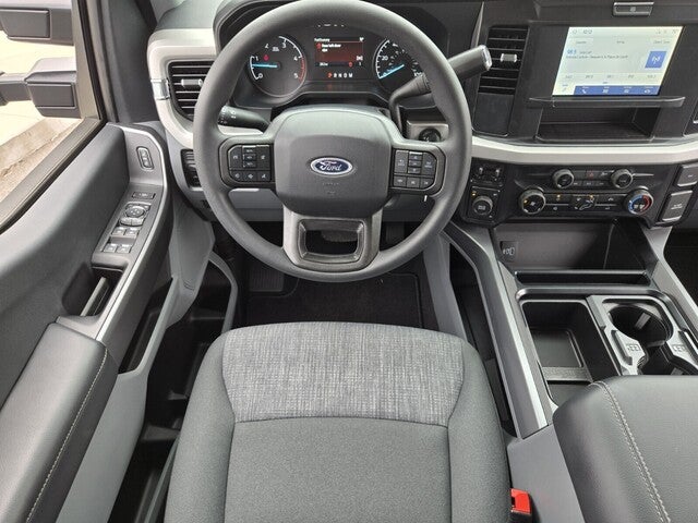 2026 Ford Super Duty F-350® XLT