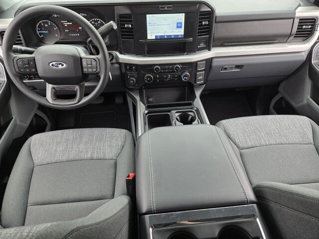 2026 Ford Super Duty F-350® XLT