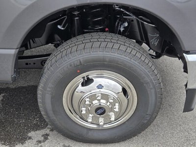 2026 Ford Super Duty F-350® XLT