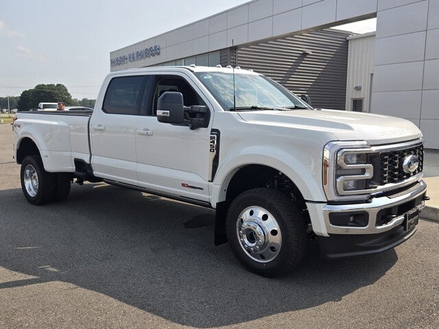 2026 Ford Super Duty F-450® Lariat®