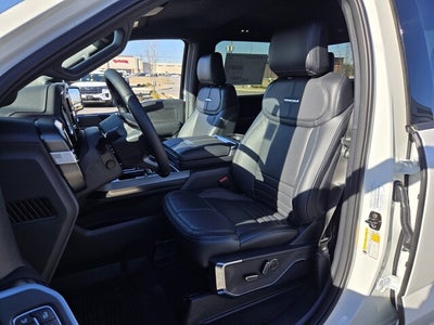 2025 Ford F-150 Platinum®