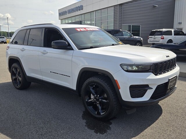 2023 Jeep Grand Cherokee Laredo