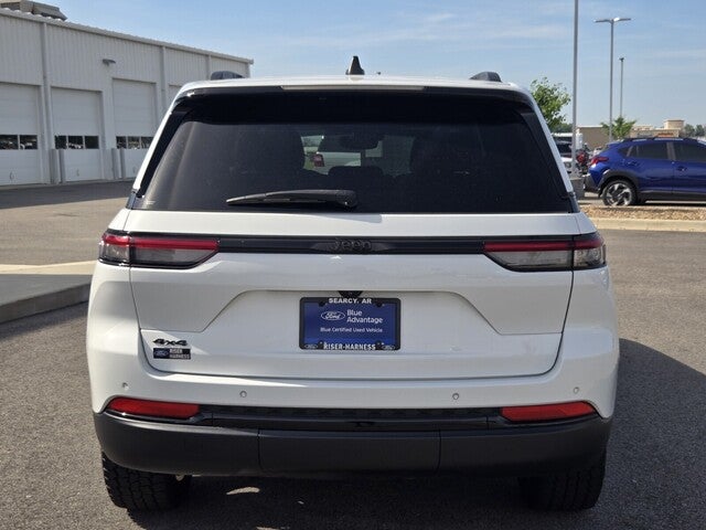 2023 Jeep Grand Cherokee Laredo