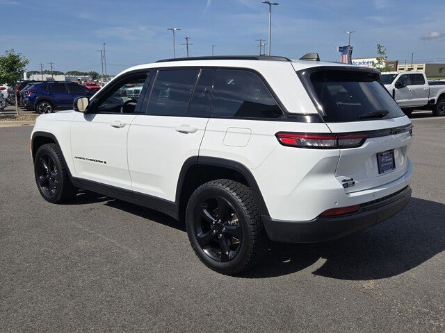 2023 Jeep Grand Cherokee Laredo