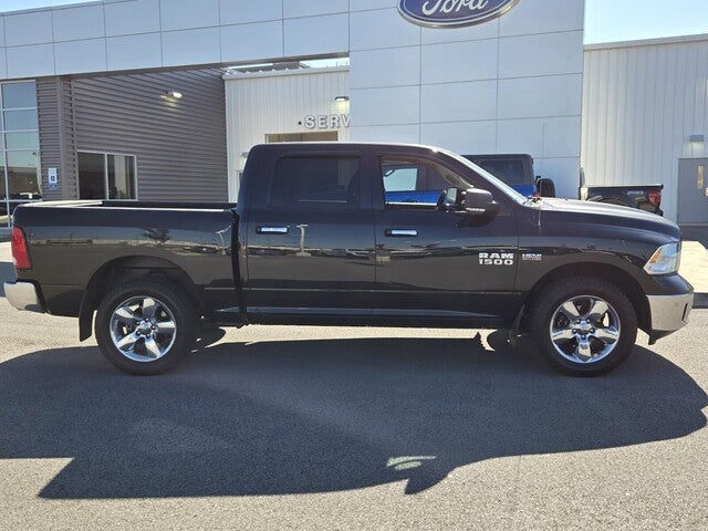 2018 RAM 1500 SLT