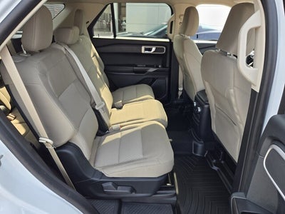 2021 Ford Explorer Base