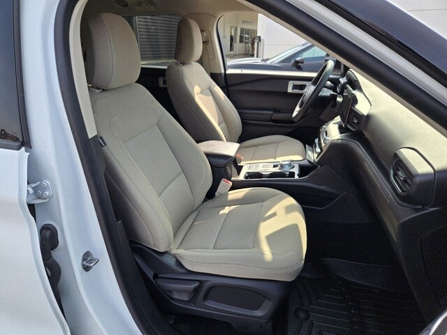2021 Ford Explorer Base
