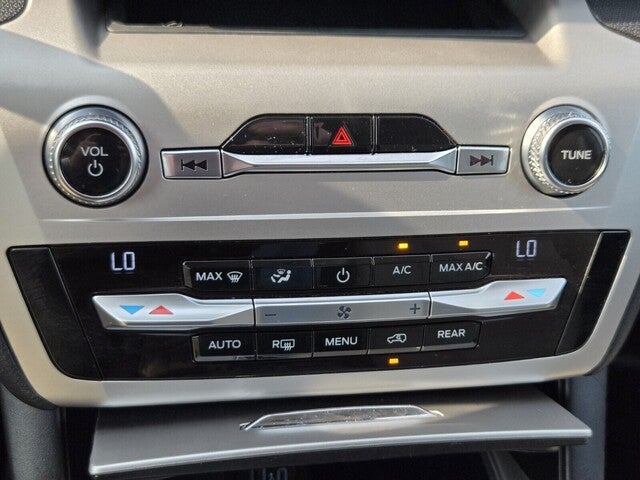 2021 Ford Explorer Base