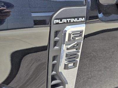2025 Ford F-450 PLATINUM 4WD CREW CAB 8' BOX