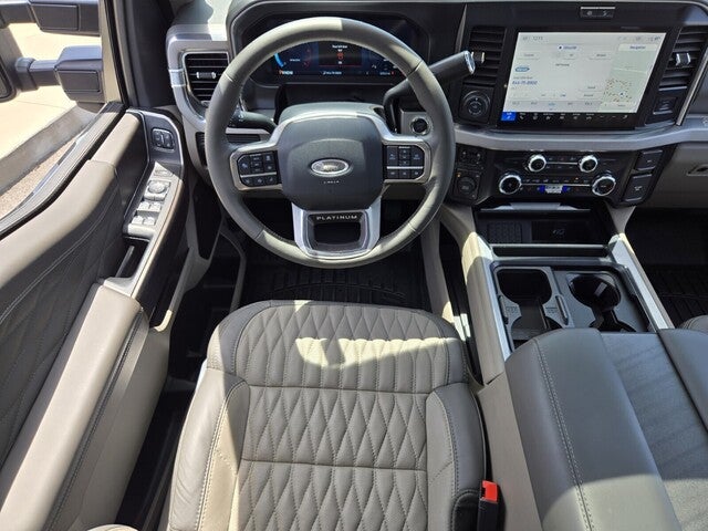 2025 Ford F-450 PLATINUM 4WD CREW CAB 8' BOX