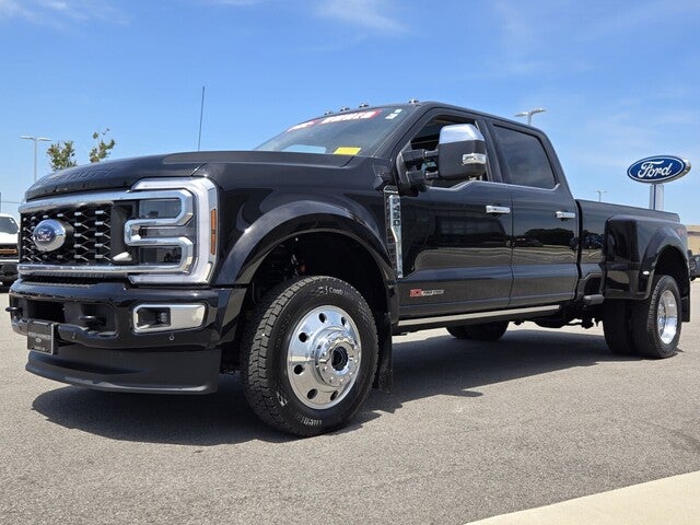 2025 Ford F-450 PLATINUM 4WD CREW CAB 8' BOX