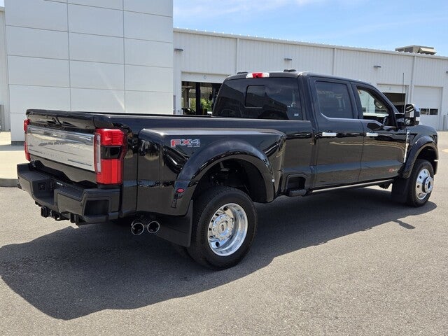 2025 Ford F-450 PLATINUM 4WD CREW CAB 8' BOX