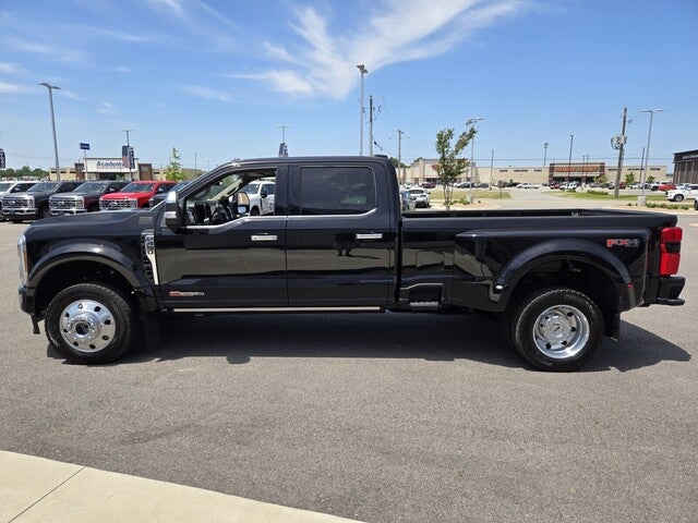 2025 Ford F-450 PLATINUM 4WD CREW CAB 8' BOX