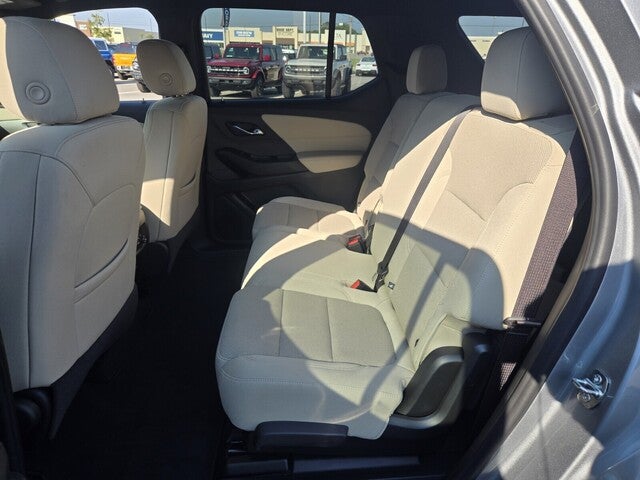 2023 Chevrolet Traverse LS w/1LS