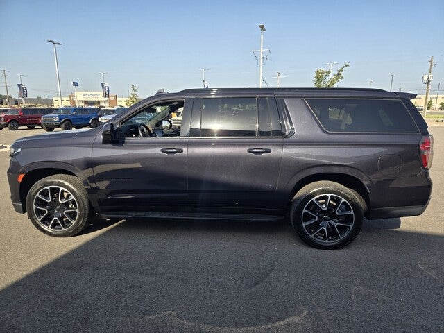 2023 Chevrolet Suburban RST