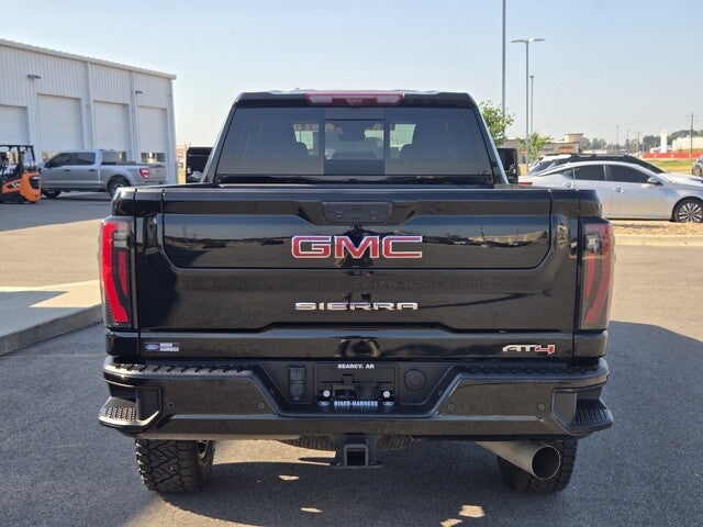 2025 GMC Sierra 2500HD AT4