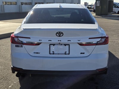 2025 Toyota Camry SE