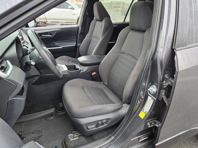 2023 Toyota RAV4 Hybrid SE