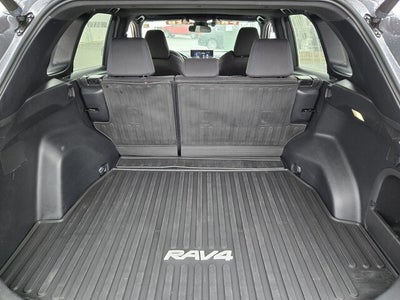 2023 Toyota RAV4 Hybrid SE