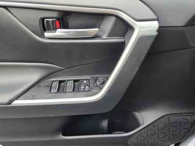 2023 Toyota RAV4 Hybrid SE