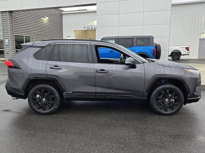 2023 Toyota RAV4 Hybrid SE