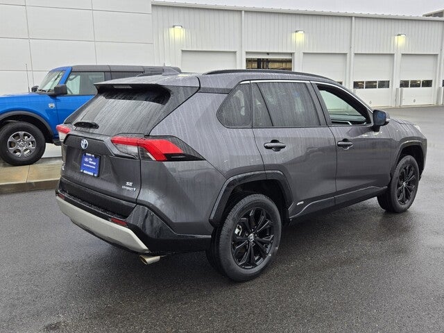 2023 Toyota RAV4 Hybrid SE