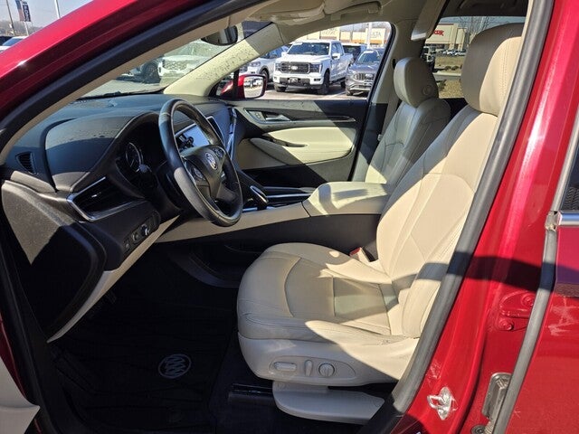 2020 Buick Enclave Essence