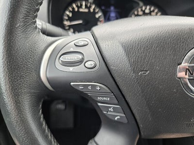 2018 Nissan Pathfinder SL
