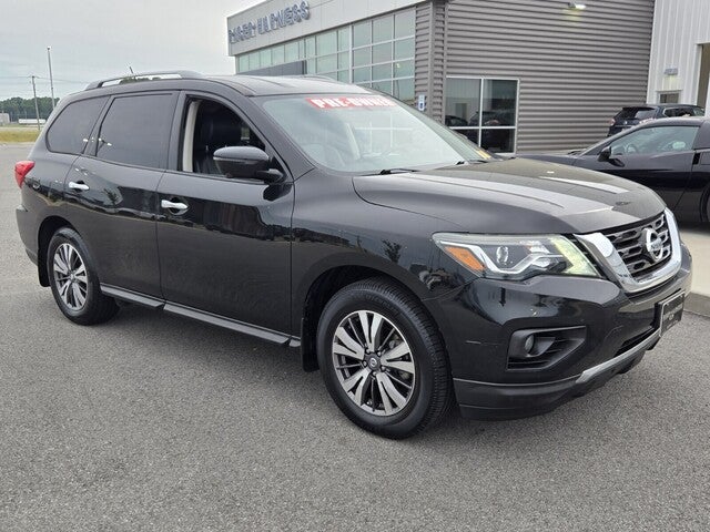 2018 Nissan Pathfinder SL