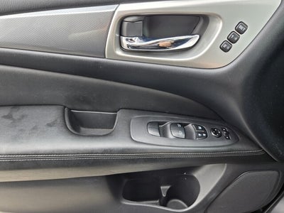 2018 Nissan Pathfinder SL